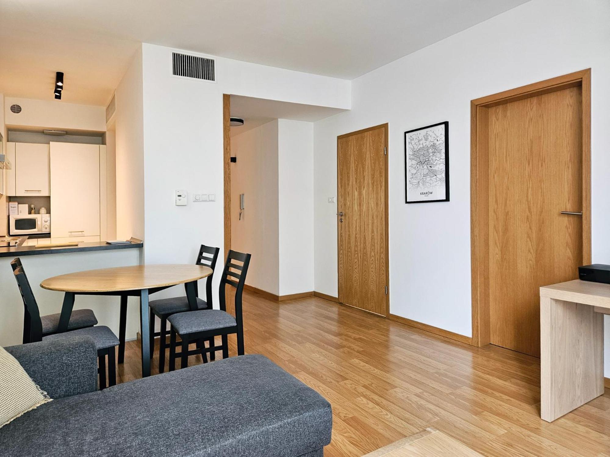 Old Town Plaza Apartment Краков Экстерьер фото