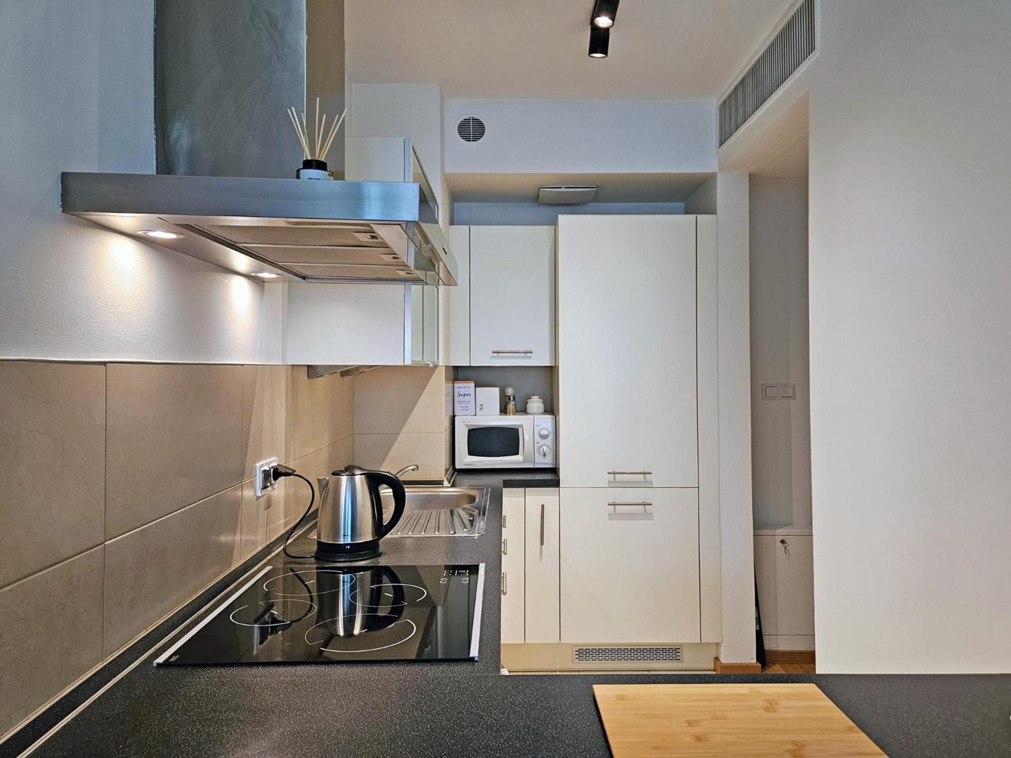 Old Town Plaza Apartment Краков Экстерьер фото